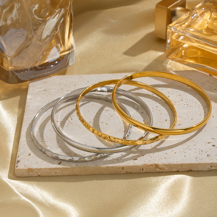 Sol Smooth Round Bangle - view 2