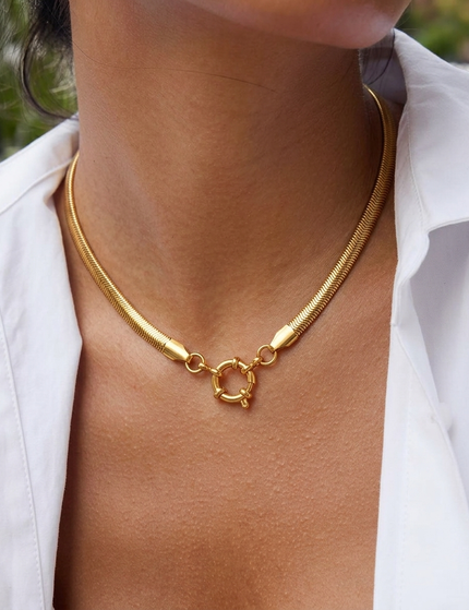 Sculpted Light Minimal Pendant Necklace - view 2