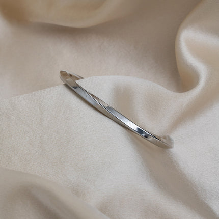Sera Minimal Cuff Bracelet - view 6