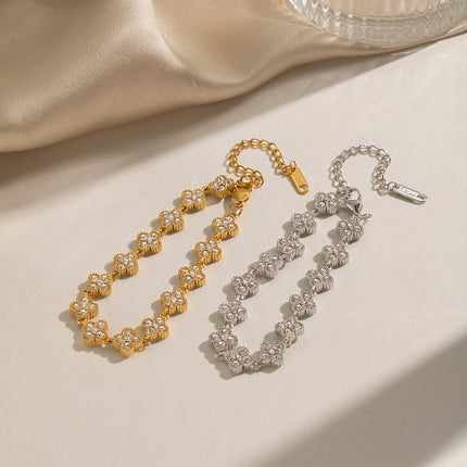 Lucky Leaf Clover Zircon Chain Bracelet - view 4