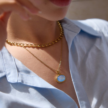 Linked Light Aura Chain Pendant Necklace - view 3