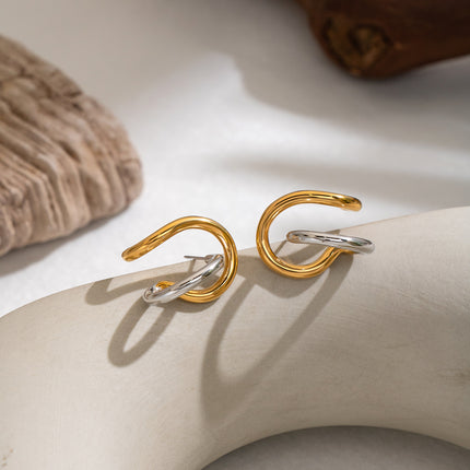 Soft Tide Reverie Curved Pearl Stud Earrings - view 6