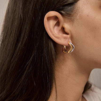 Tidal Drift Wave Pearl Hoop Earrings - view 4
