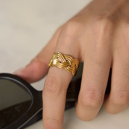 Quiet Orbit Veil Vintage-Inspired Open Ring - view 2