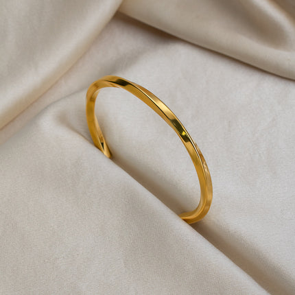 Sera Minimal Cuff Bracelet - view 5