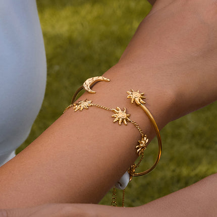 Solar Drift Sunburst Chain Bracelet - view 2