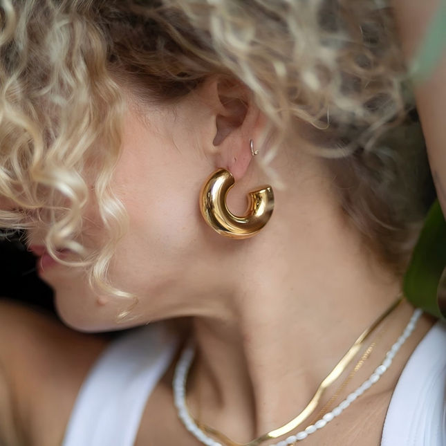 Dawnweave Curved Hoop Earrings - view 3
